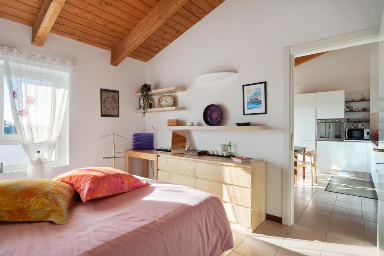 Bright Apartment Como Cavallasca Luaran gambar